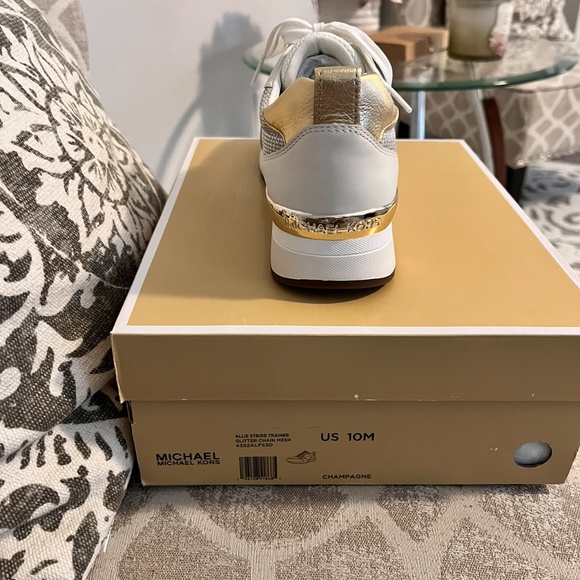 BRAND NEW MK Trainers tennis shoes - Picture 4 of 4